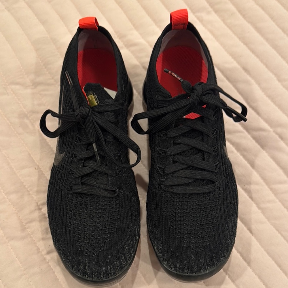 Nike Black and Red Sneakers with Air Cushioning